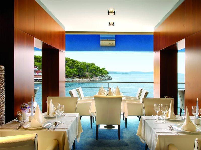 Hotel Maxim Bozava Luaran gambar